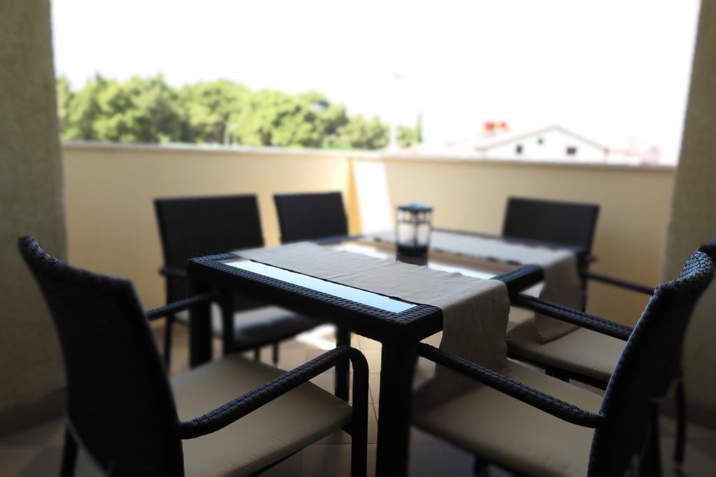 Apartment Lara Ровинь Экстерьер фото