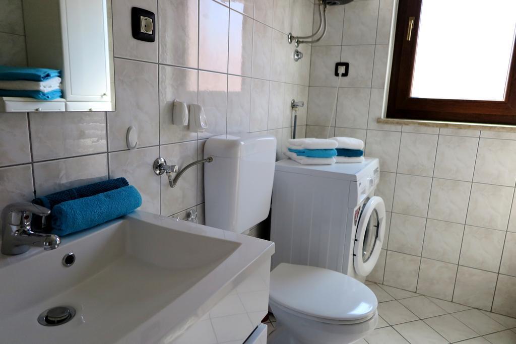 Apartment Lara Ровинь Экстерьер фото